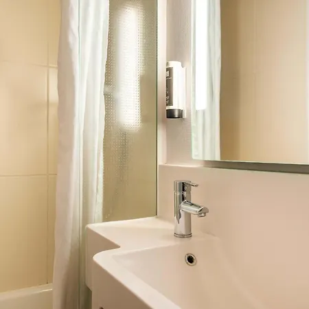 فندق Nantes Parc Expos