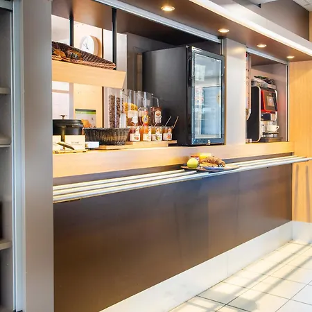 호텔 Nantes Parc Expos 2*